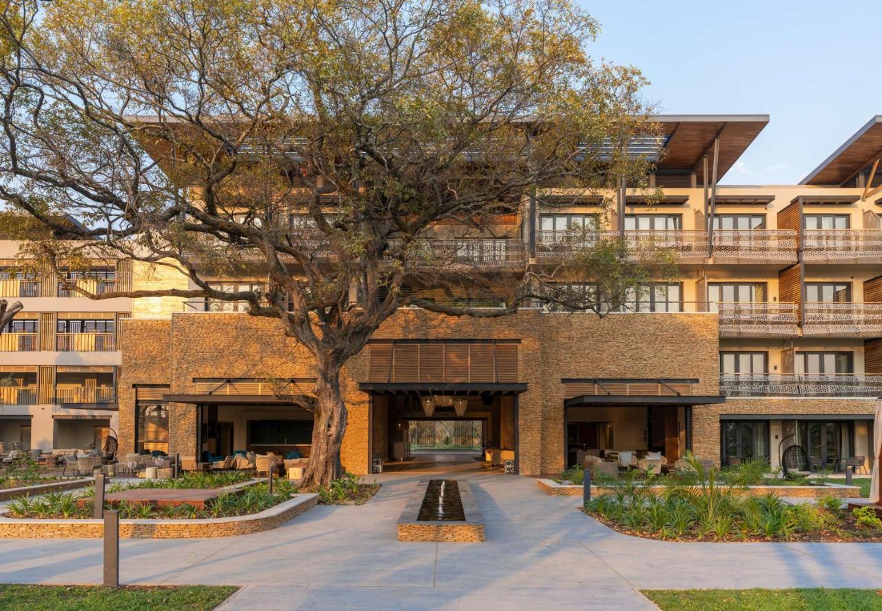 Radisson Blu Mosi-Oa-Tunya Livingstone Resort Екстериор снимка