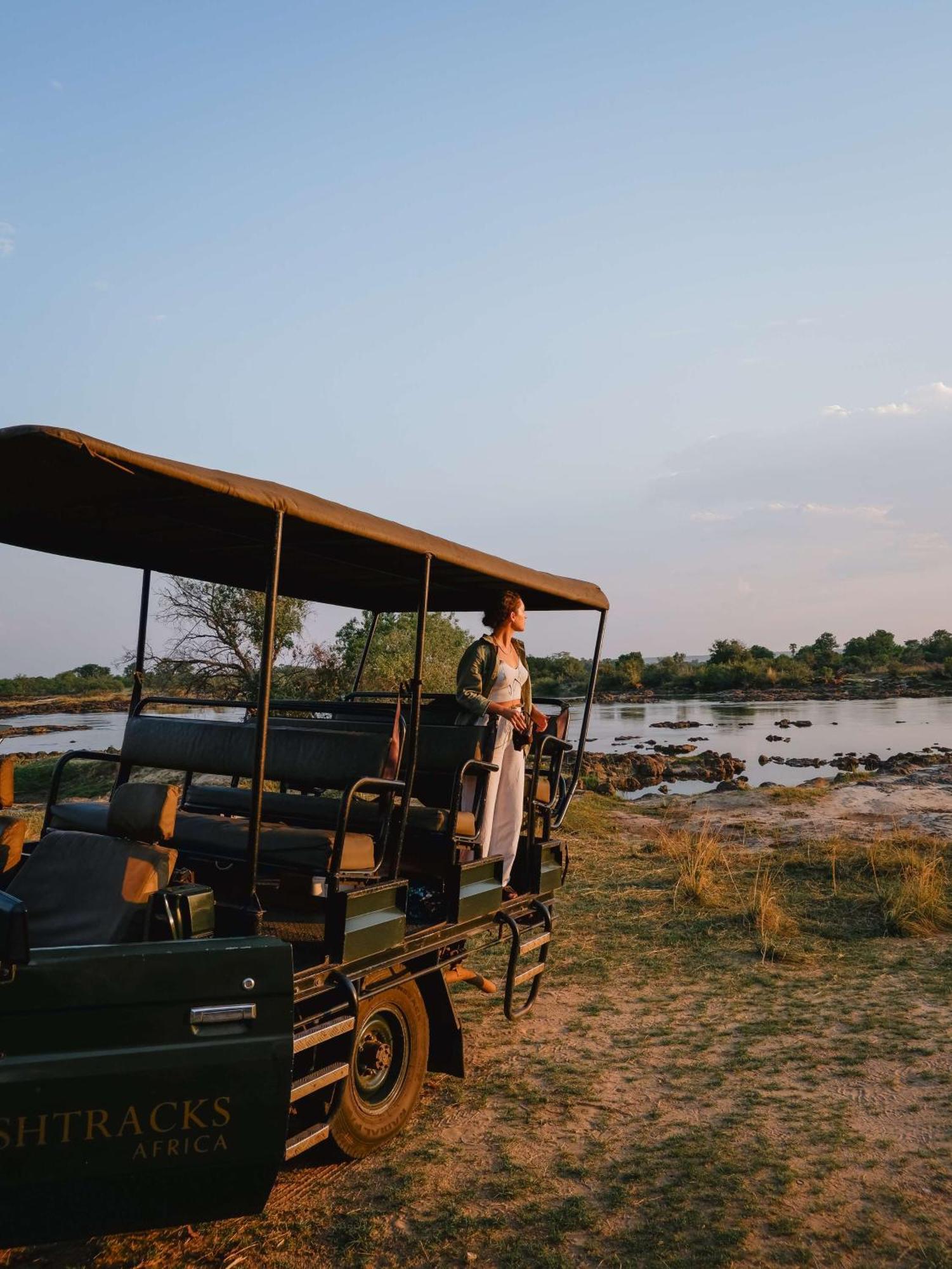 Radisson Blu Mosi-Oa-Tunya Livingstone Resort Екстериор снимка