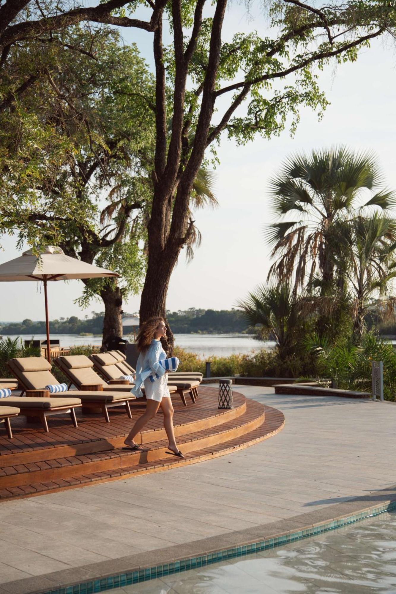 Radisson Blu Mosi-Oa-Tunya Livingstone Resort Екстериор снимка